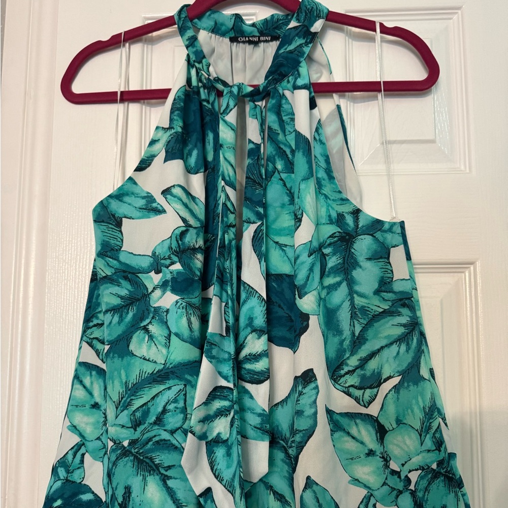 Gianni Bini Palm Print top